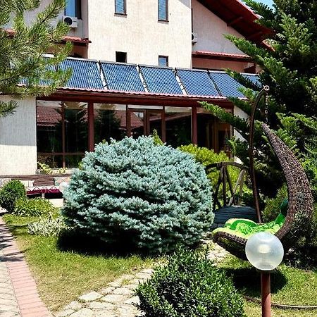 Tian-Shan Hotel Bishkek Ngoại thất bức ảnh