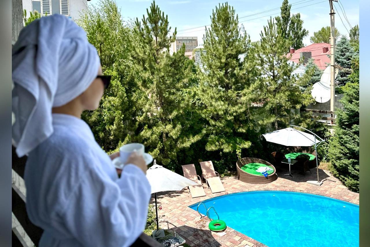 Tian-Shan Hotel Bishkek Ngoại thất bức ảnh