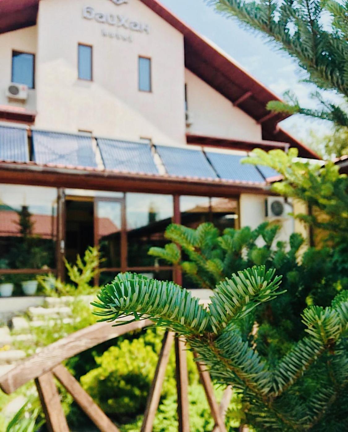 Tian-Shan Hotel Bishkek Ngoại thất bức ảnh