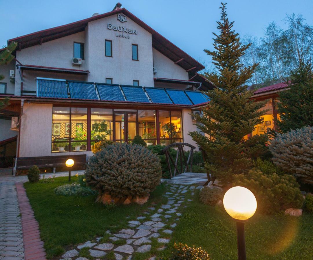 Tian-Shan Hotel Bishkek Ngoại thất bức ảnh